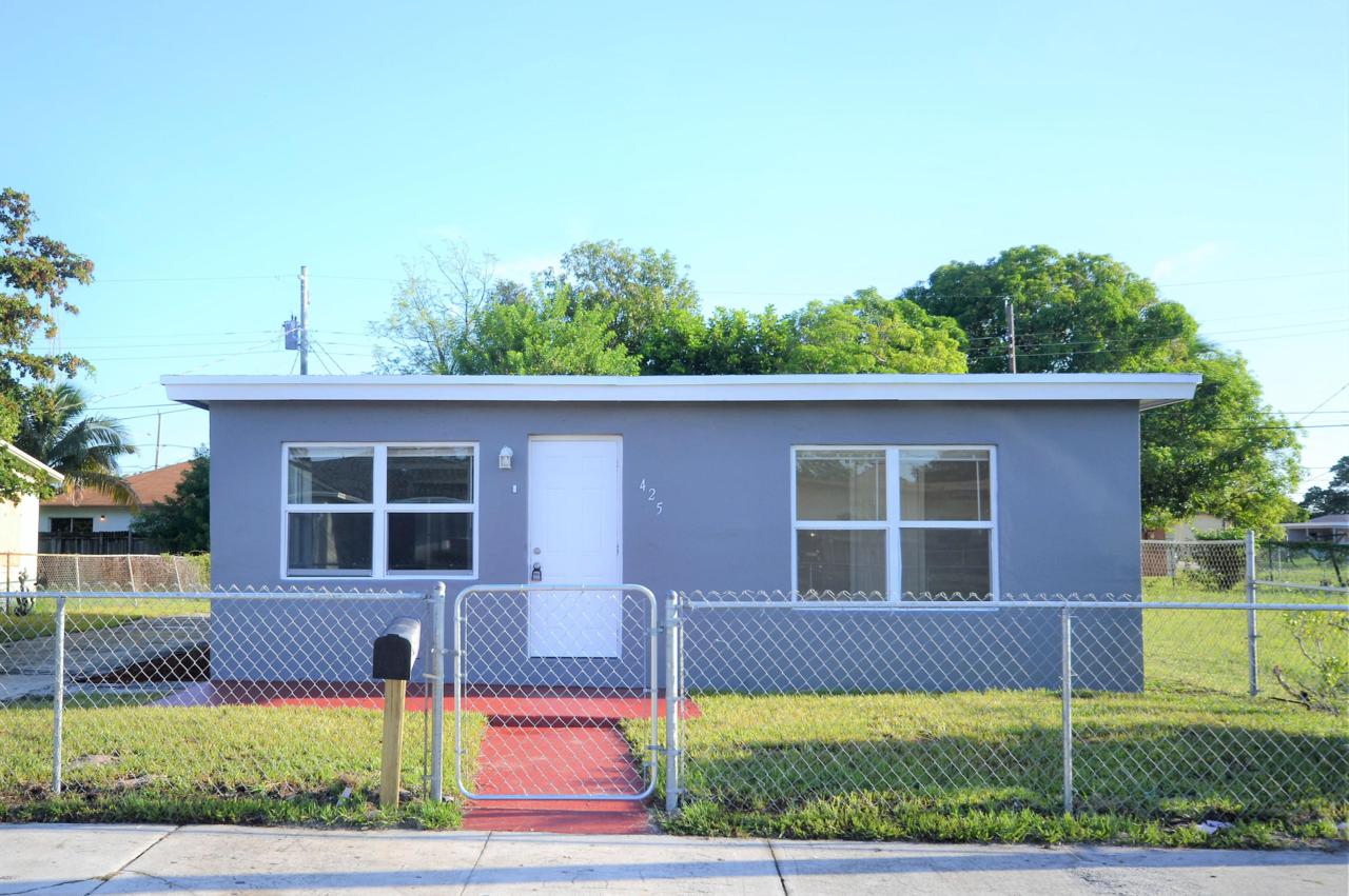 425 12 Avenue - Photo 1