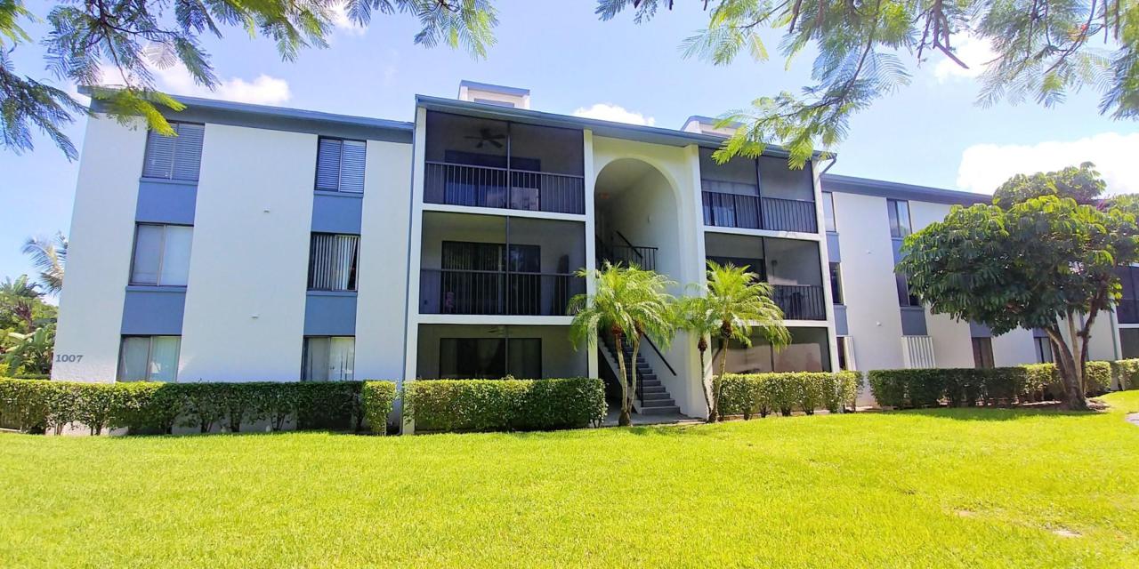 1007 Green Pine Boulevard - Photo 1