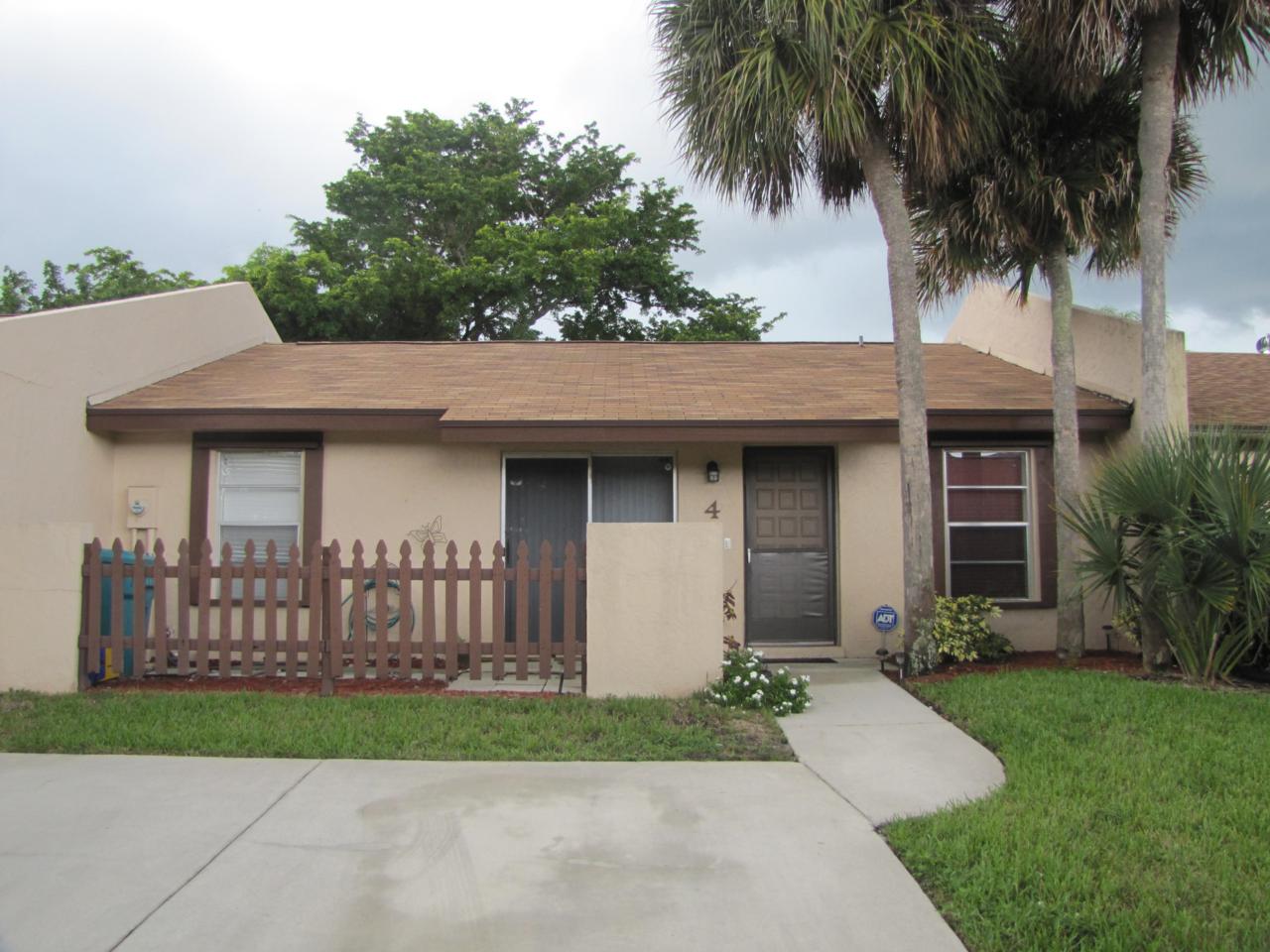 4 Kensington Lane - Photo 1