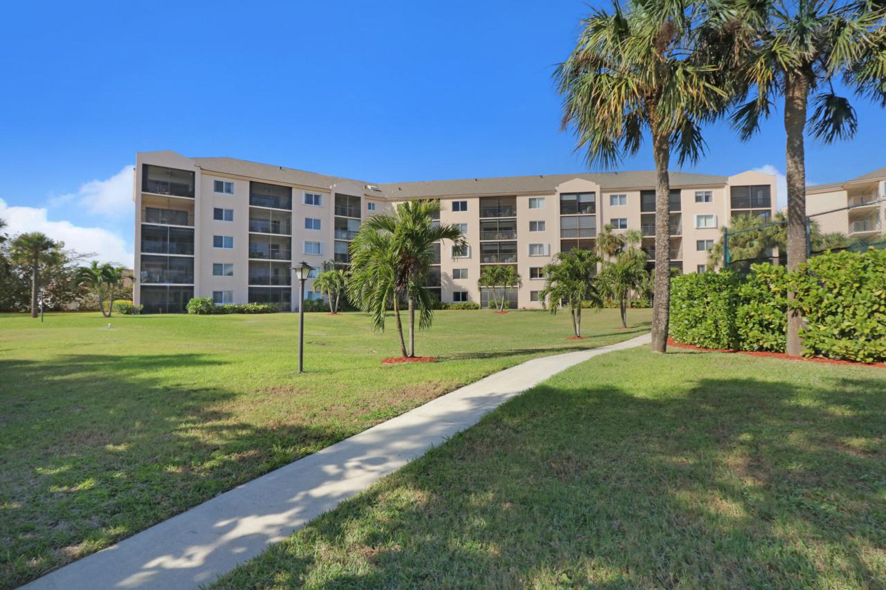 275 Palm Avenue - Photo 1