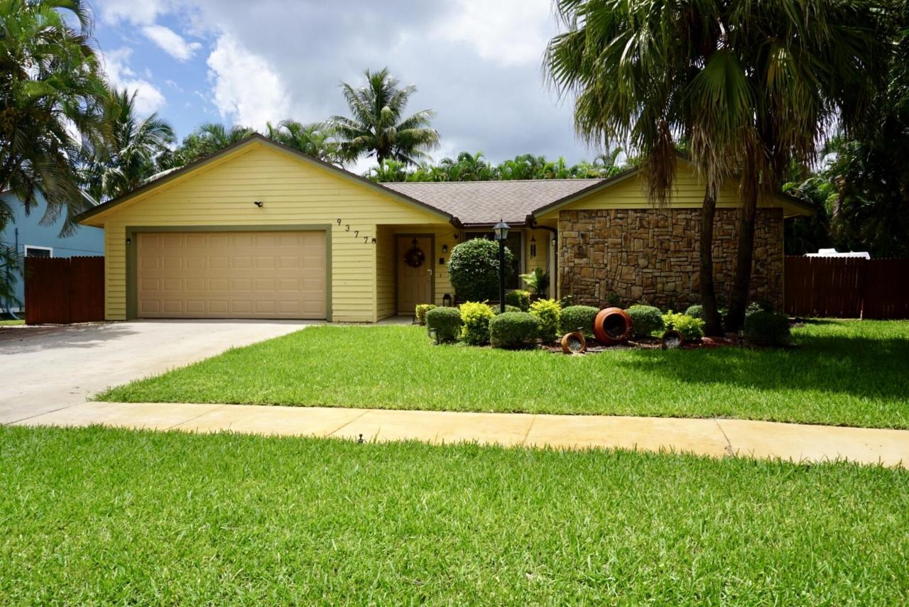 9377 Longmeadow Circle - Photo 1
