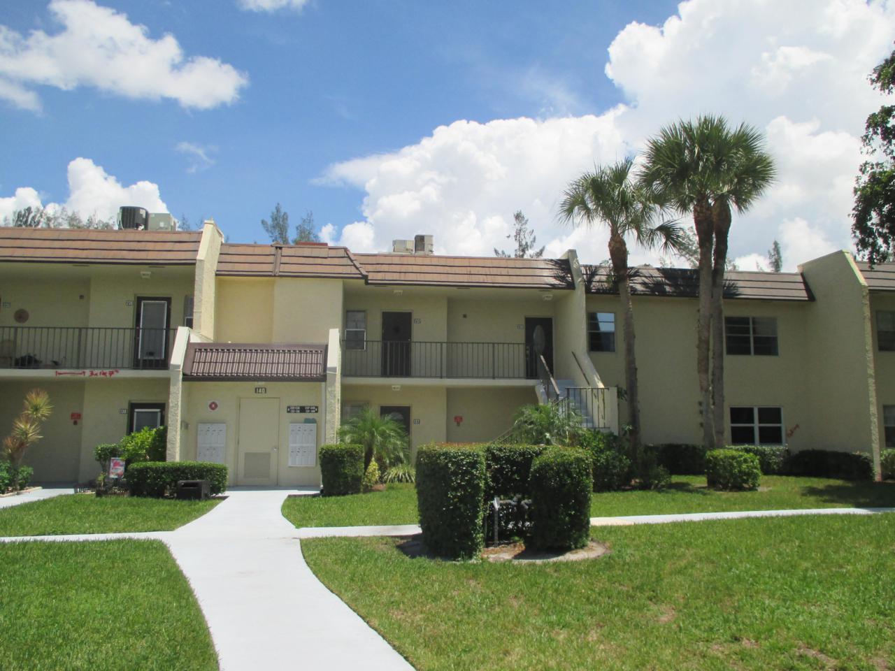140 Lake Meryl Drive - Photo 1