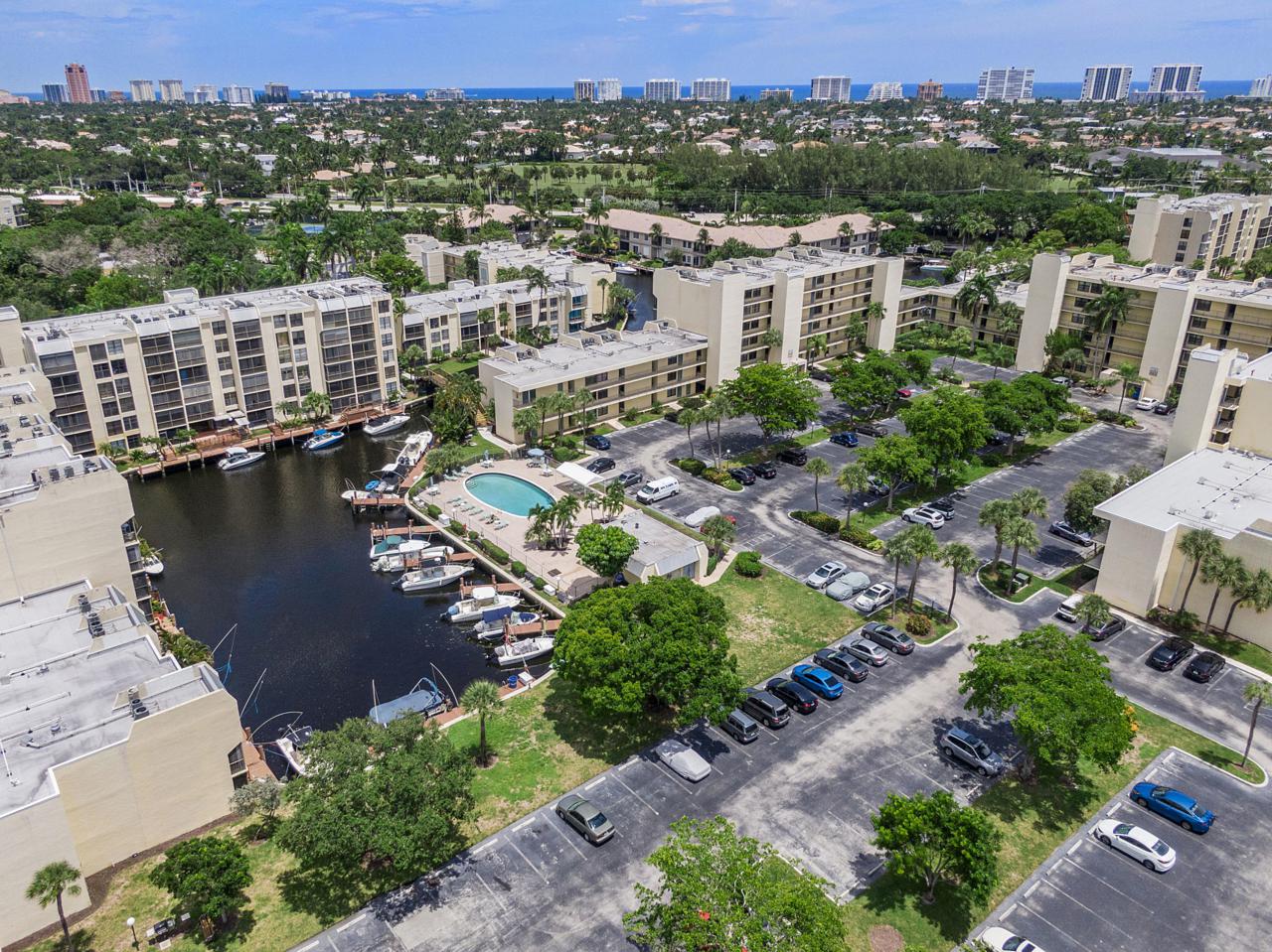 4 Royal Palm Way - Photo 1