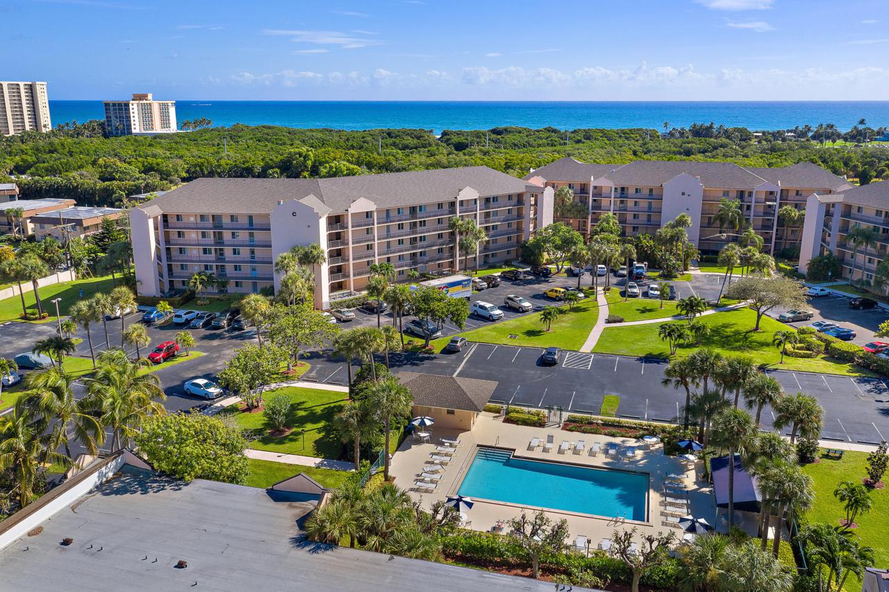 275 Palm Avenue - Photo 1