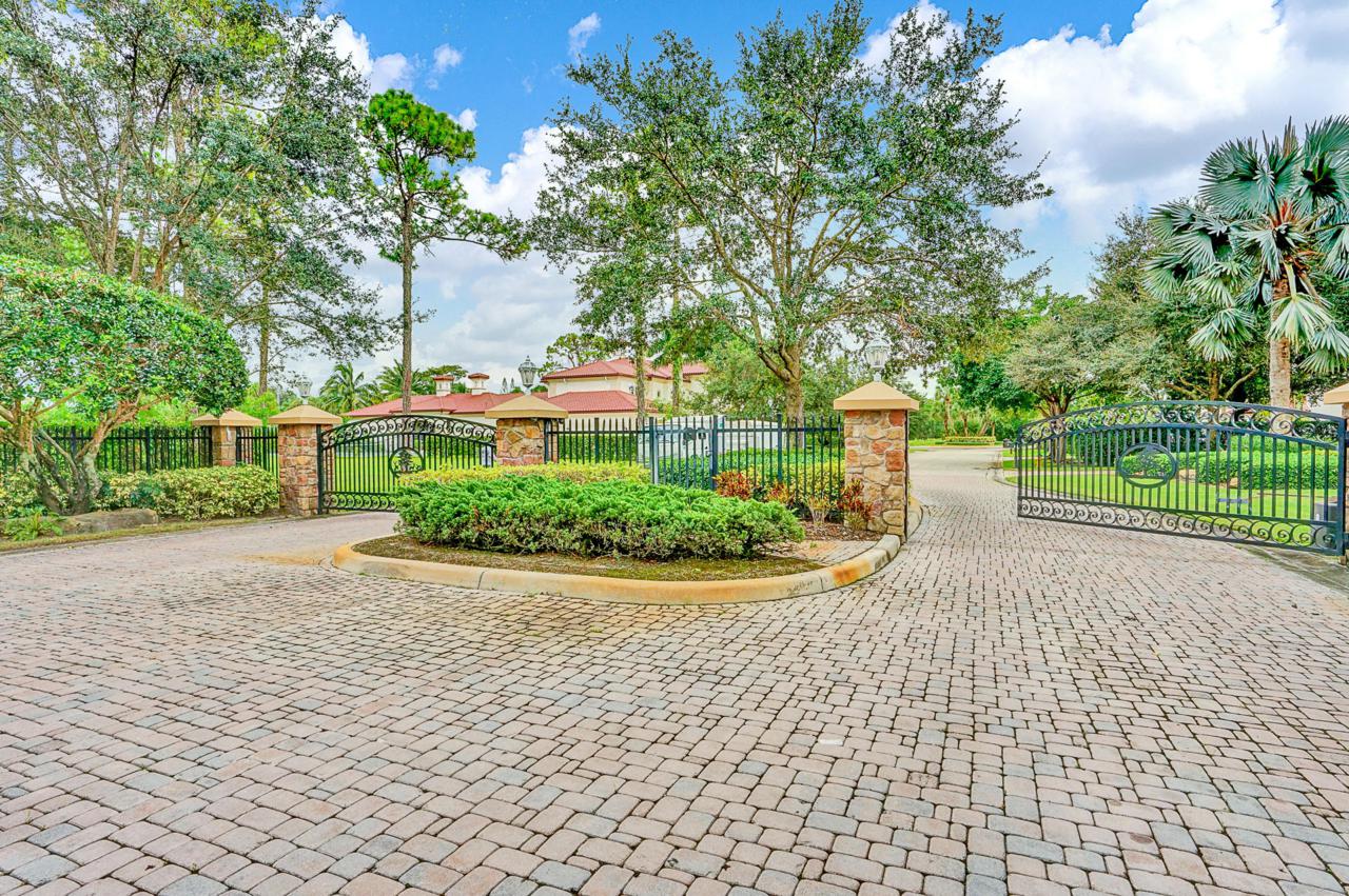6482 65th Way - Photo 1
