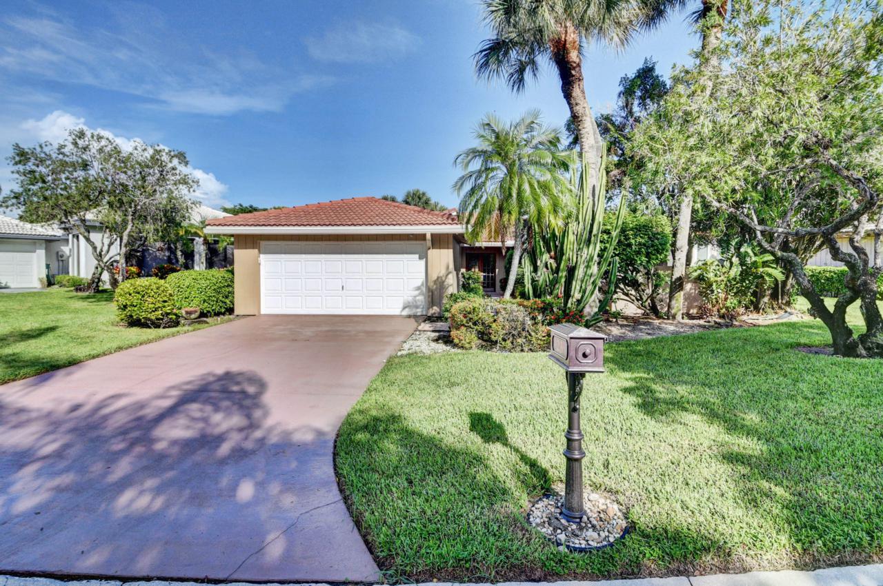 23 Estate Drive - Photo 1