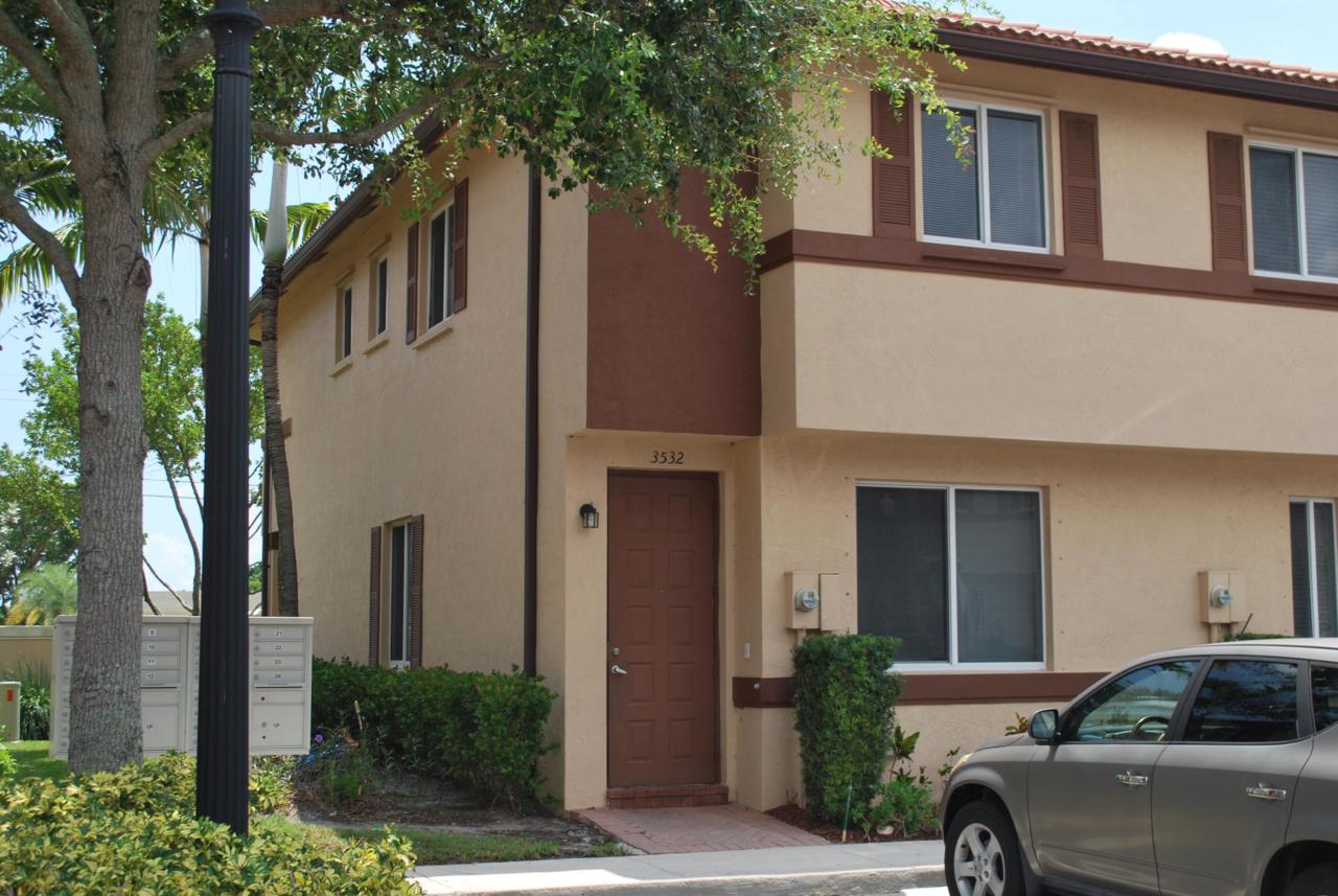 3532 Oleander Terrace - Photo 1