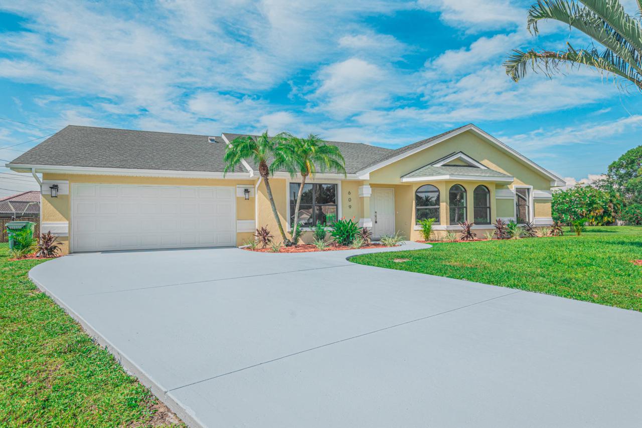 609 Beth Court - Photo 1