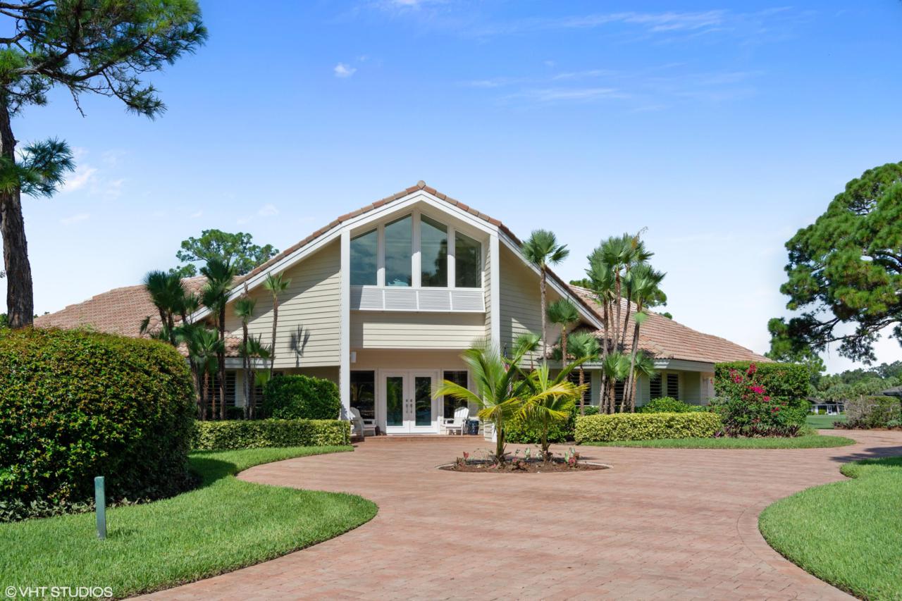 10119 Bay Tree Court - Photo 1