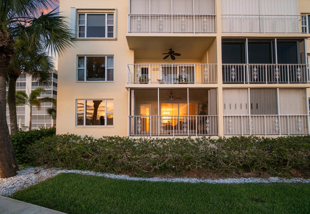 3114 Ocean Boulevard - Photo 1