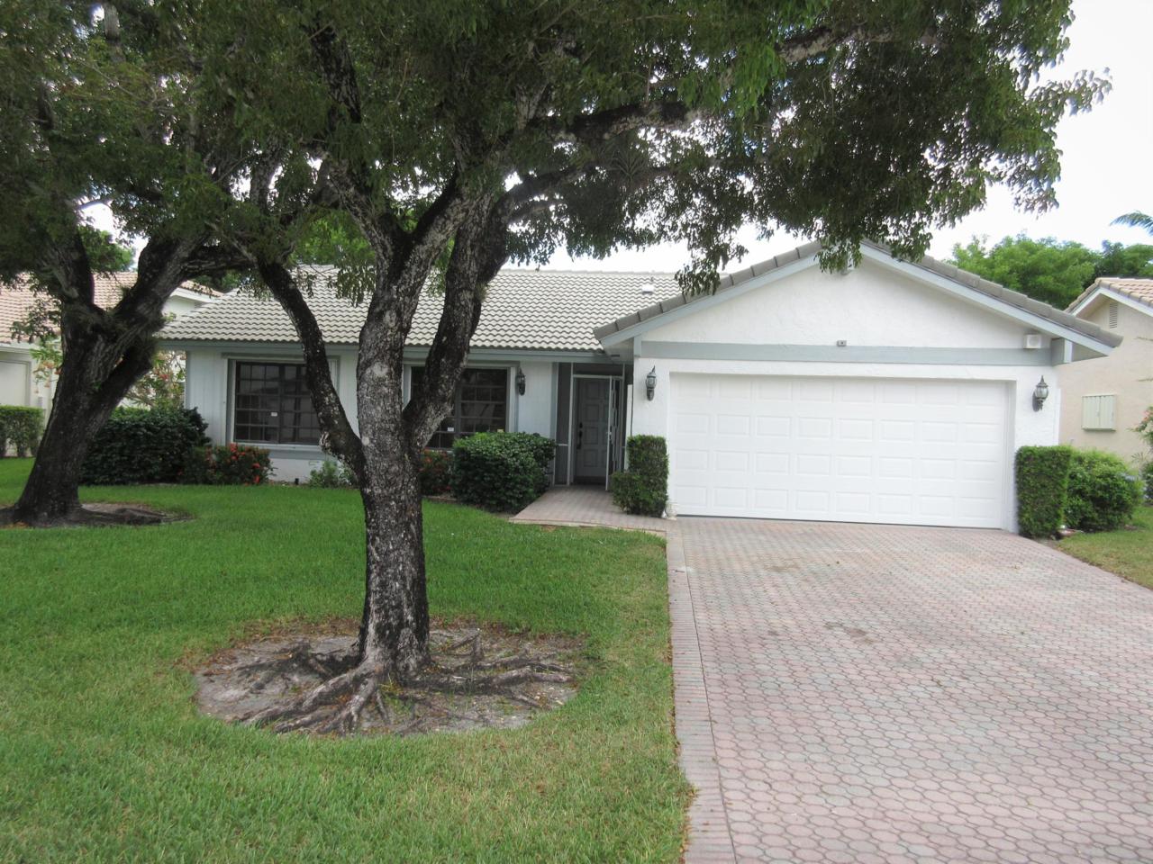 7752 Cloverfield Circle - Photo 1