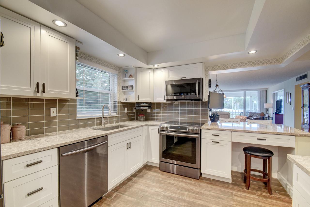 1 Harbourside Drive - Photo 1