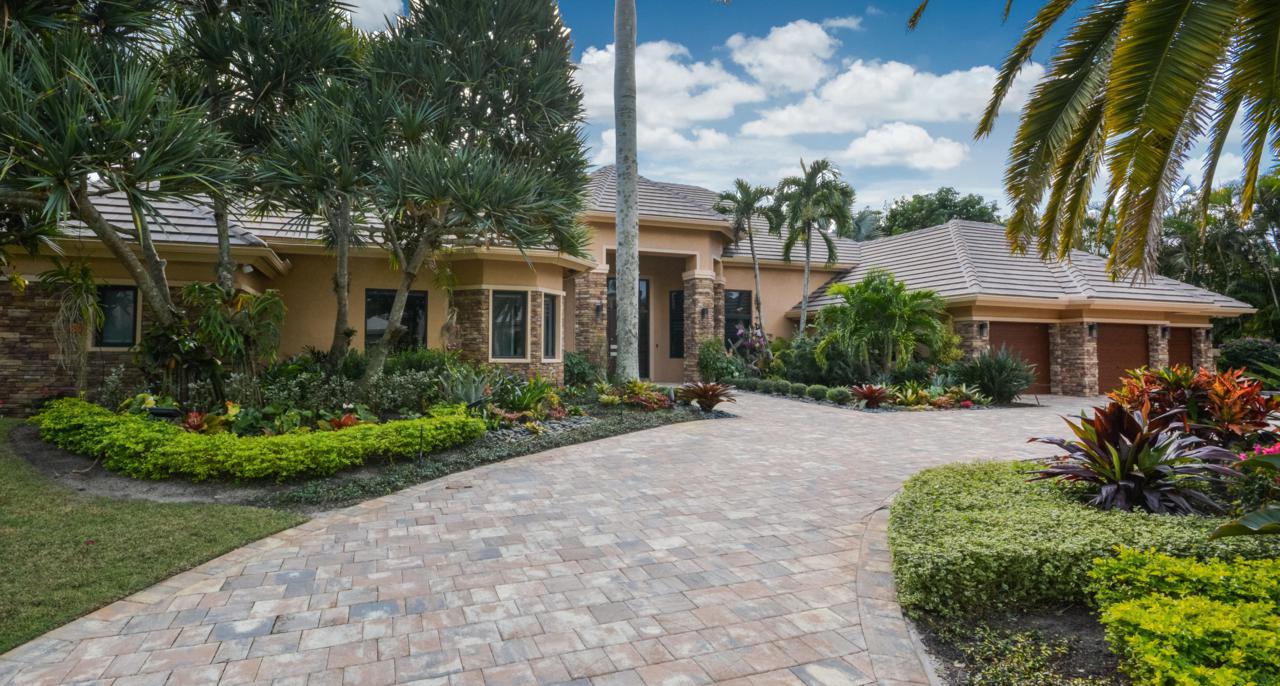 17938 Lake Estates Drive - Photo 1