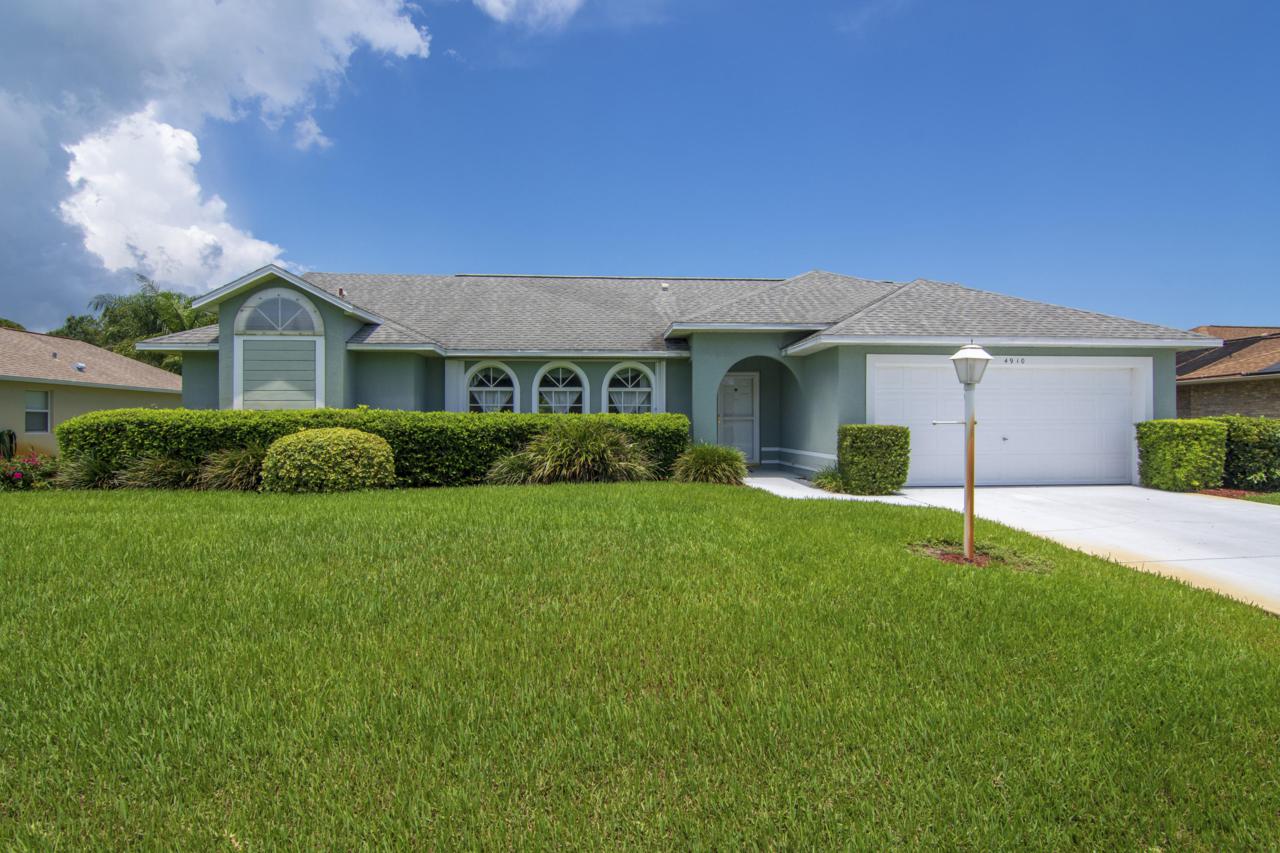 4910 48th Place - Photo 1