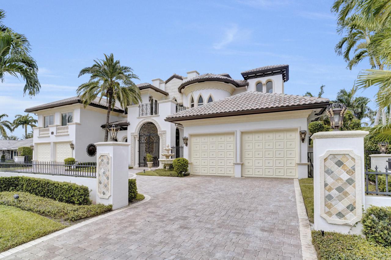 215 Royal Palm Way - Photo 1
