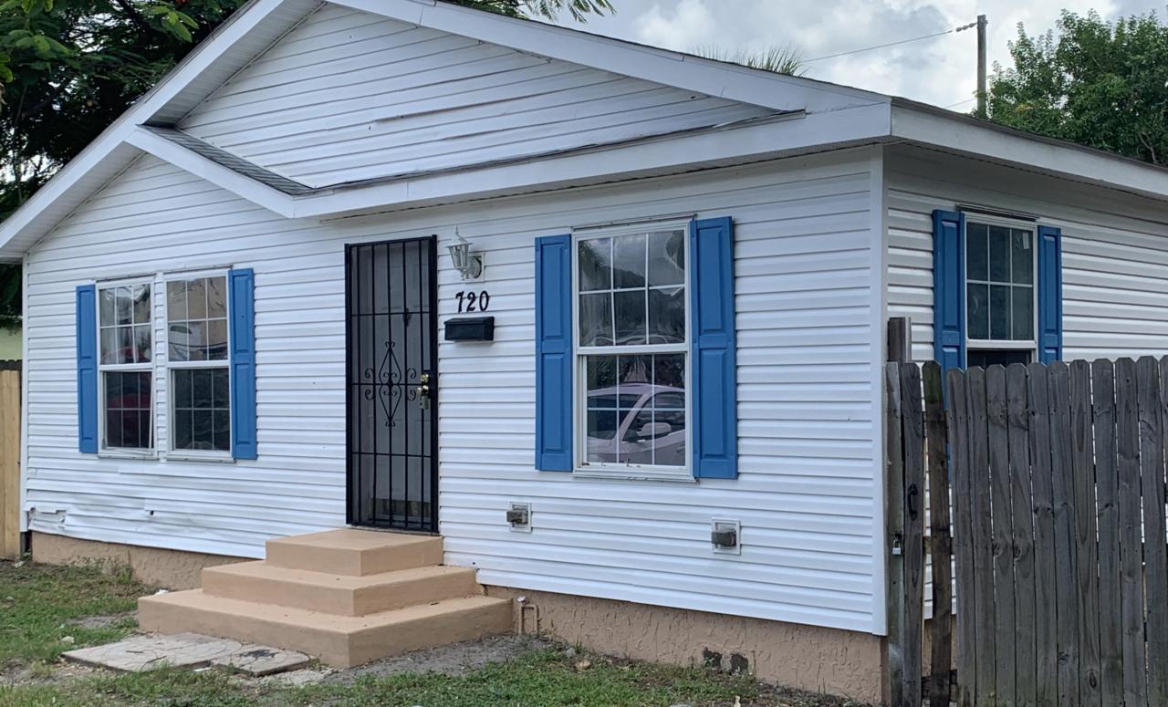 720 22nd Street - Photo 1