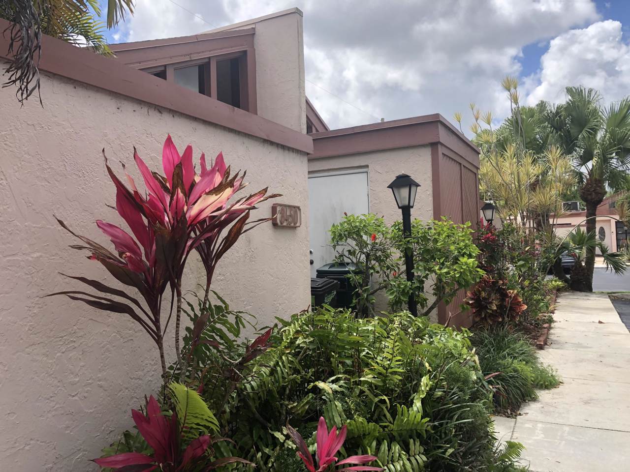 8450 31st Court - Photo 1