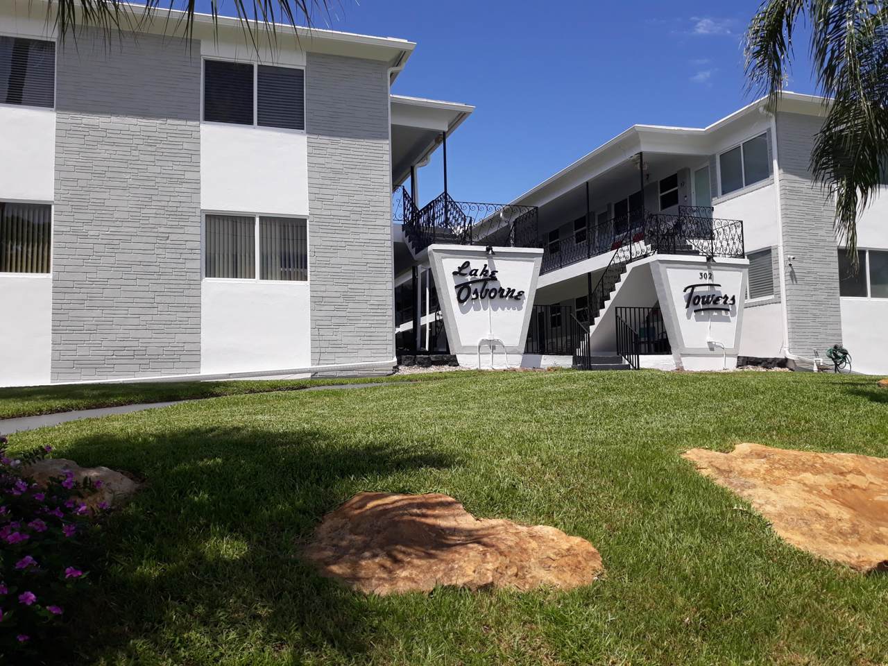 302 Lake Osborne Drive - Photo 1