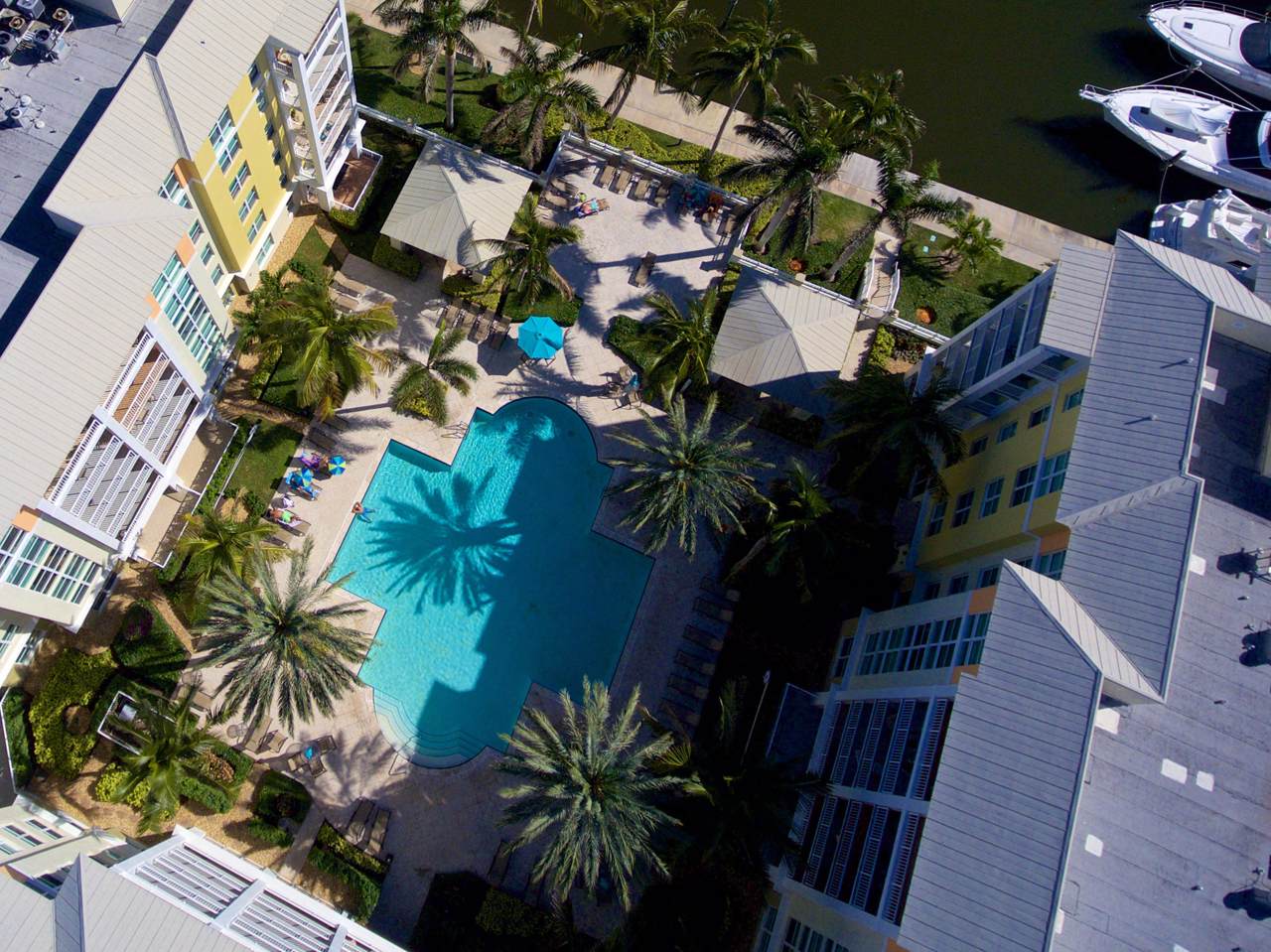 806 Windward Way - Photo 1