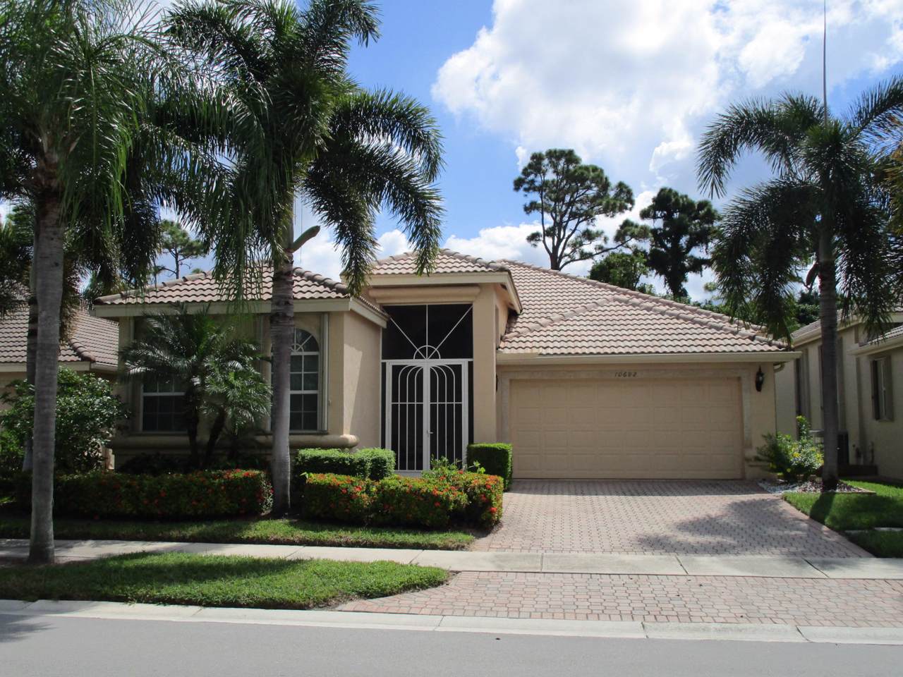 10692 Grande Palladium Way - Photo 1