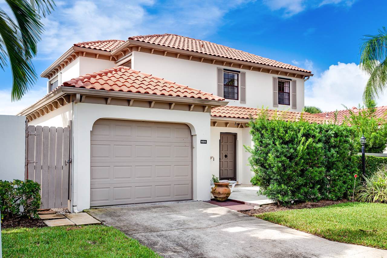 1484 Via Del Sol - Photo 1