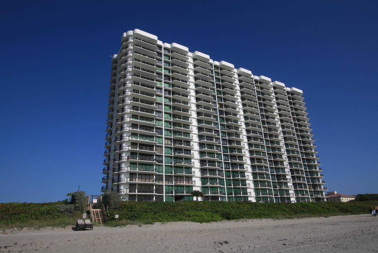250 Ocean Boulevard - Photo 1