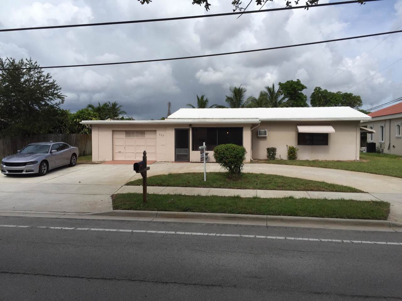 935 2nd Avenue - Photo 1