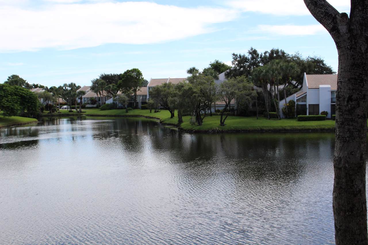 605 Bridgewood Drive - Photo 1