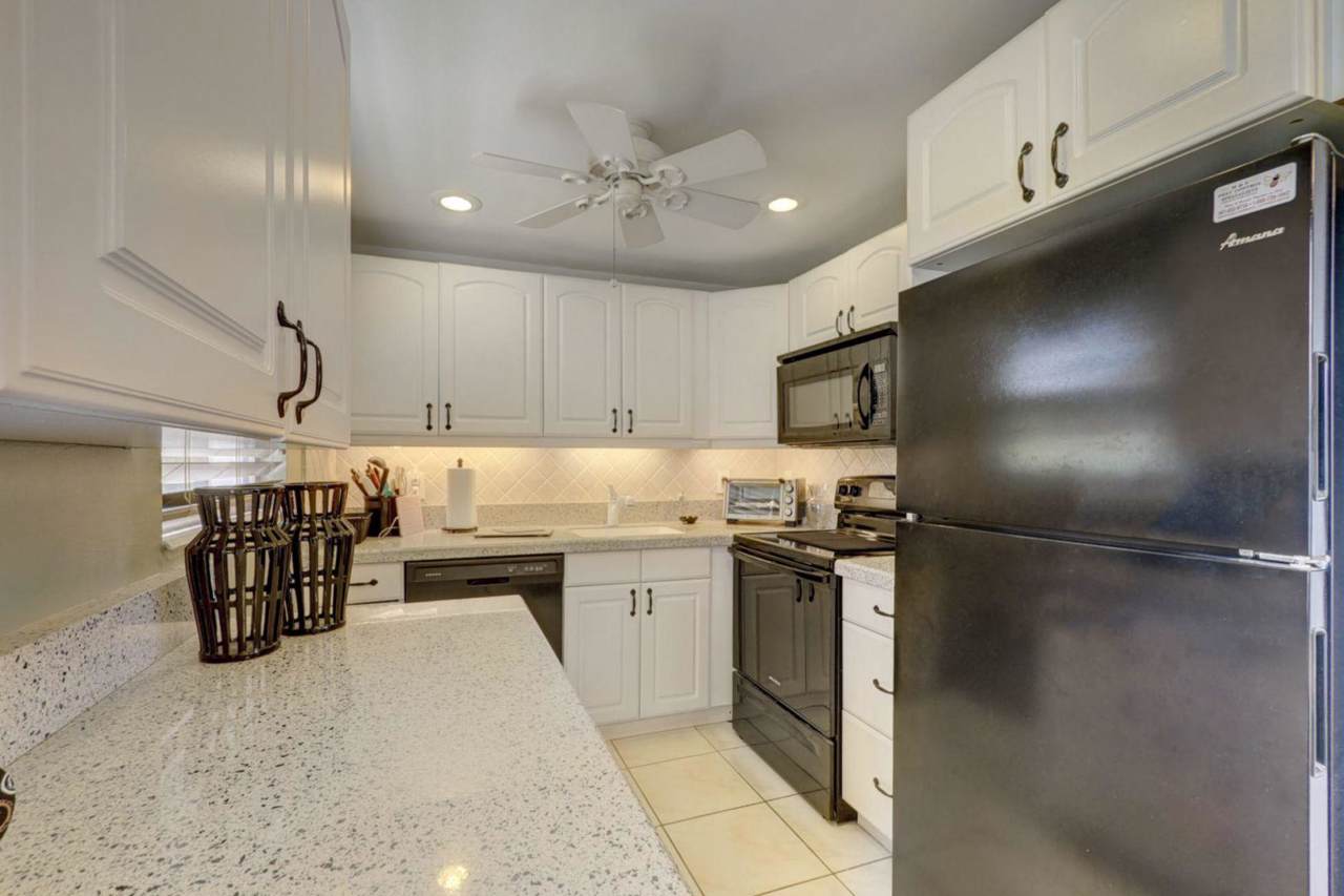 477 Mansfield L - Photo 1