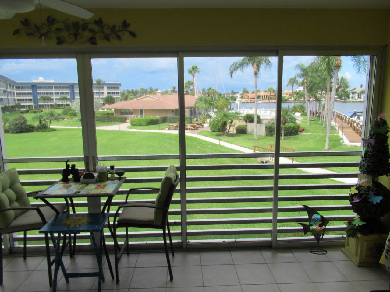 921 Spanish Circle - Photo 1