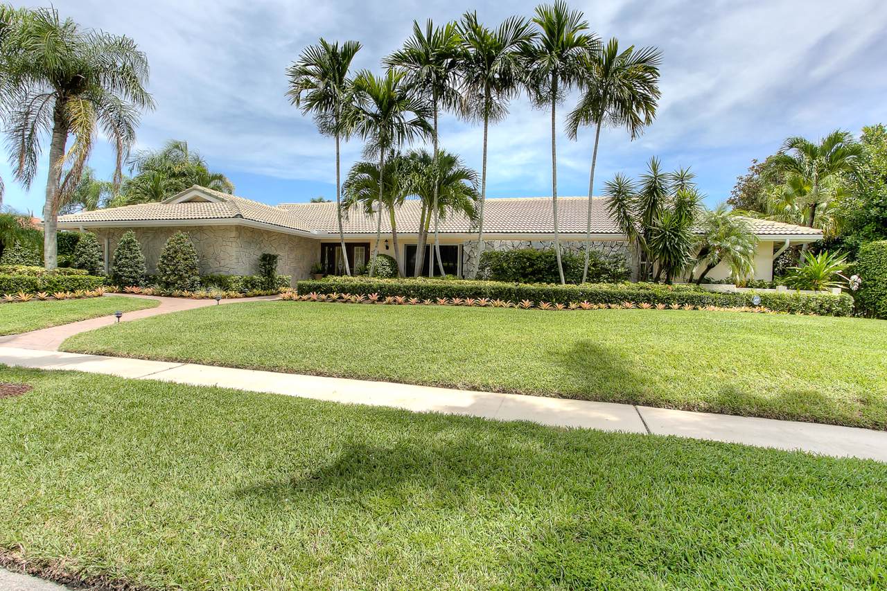 7600 Palm Way - Photo 1