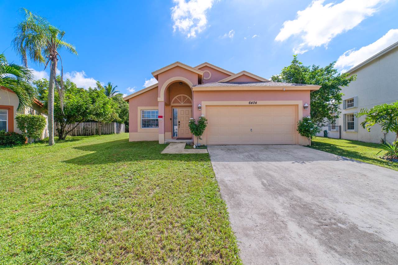6404 Lansdowne Circle - Photo 1