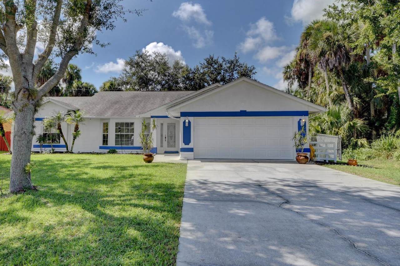 1292 Crost Avenue - Photo 1