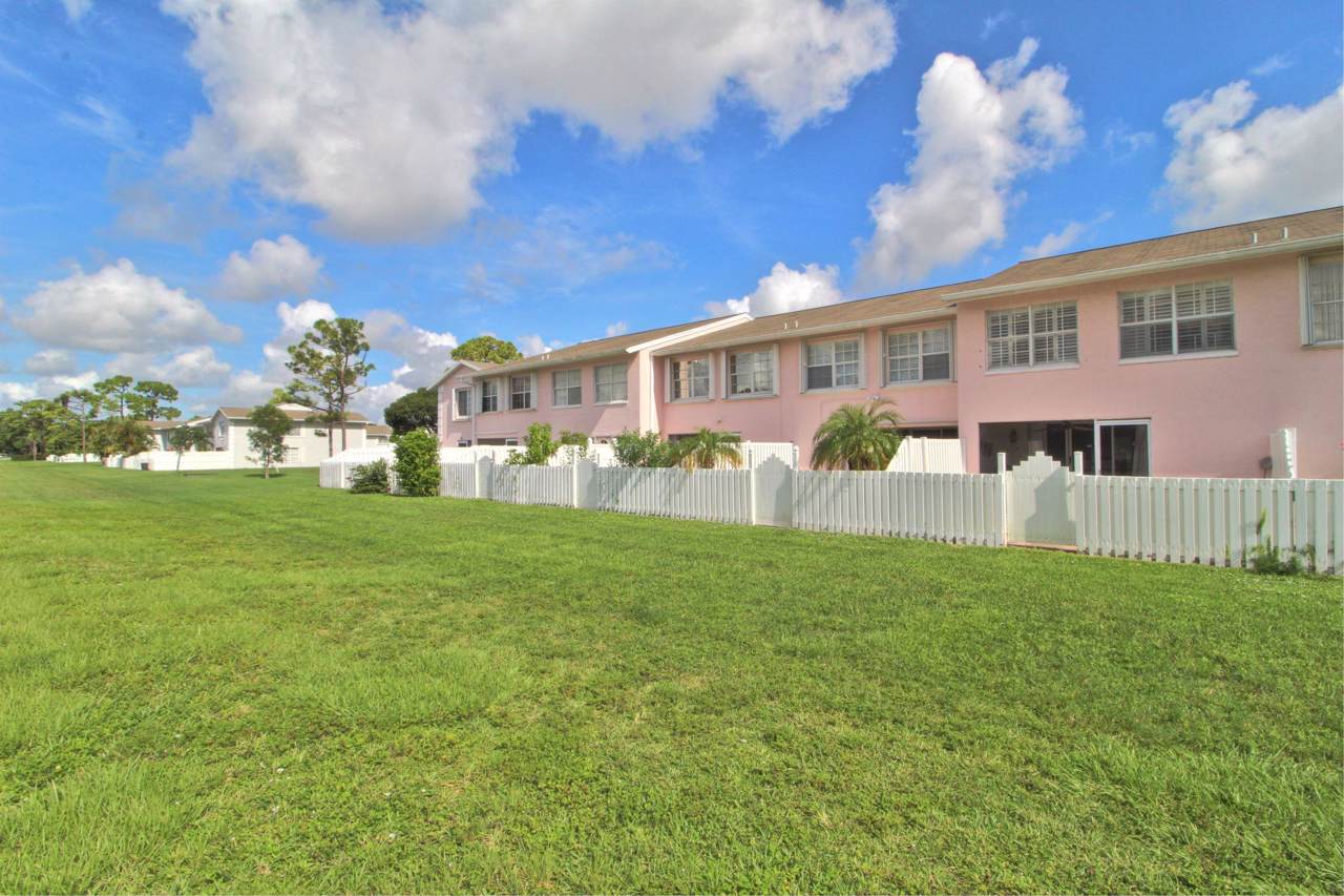 218 Foxtail Drive - Photo 1