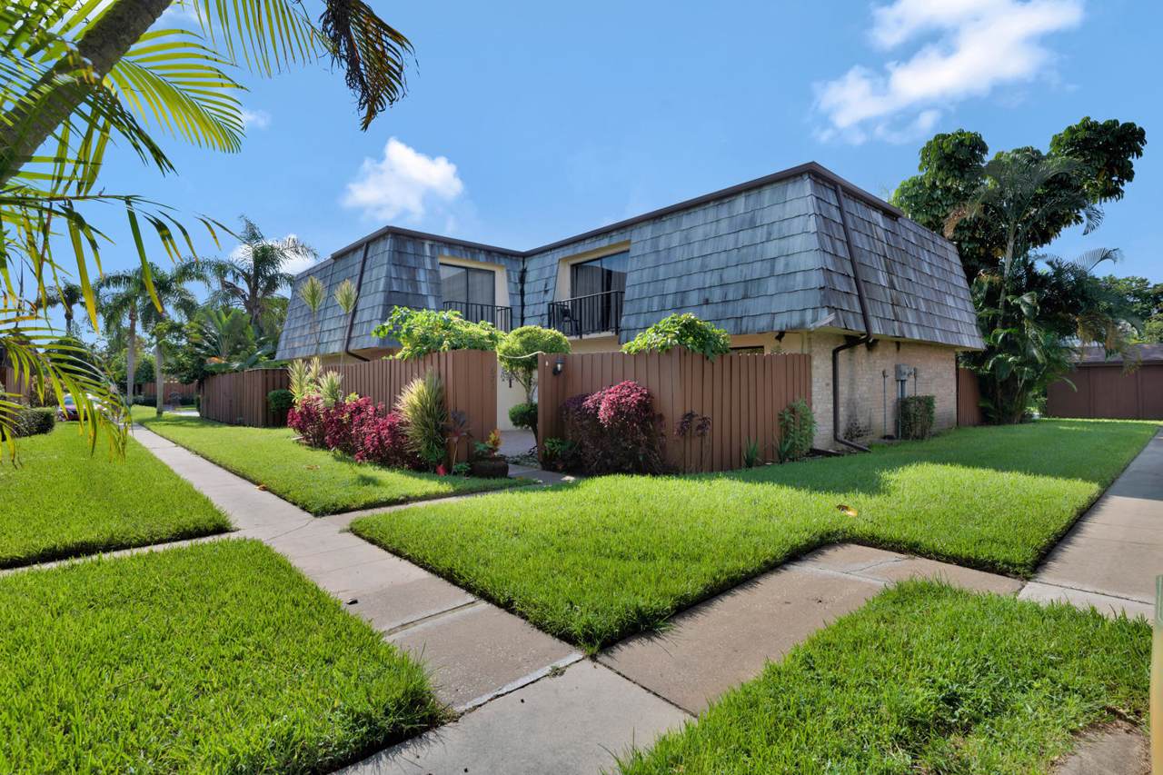 671 Springdale Circle - Photo 1