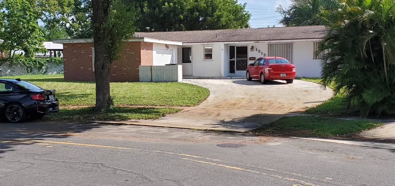 1513 44th Street - Photo 1