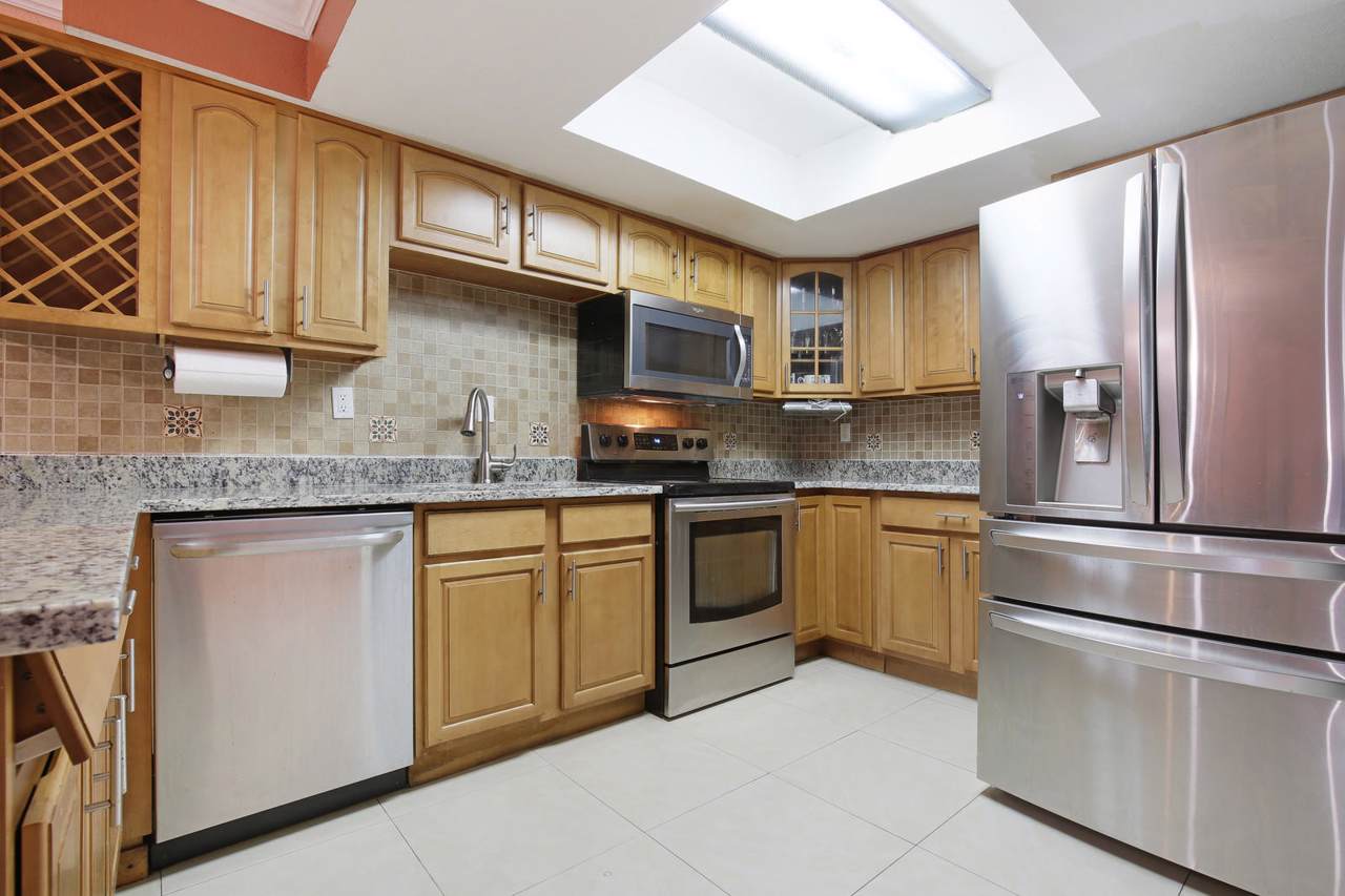 61 Spinning Wheel Lane - Photo 1