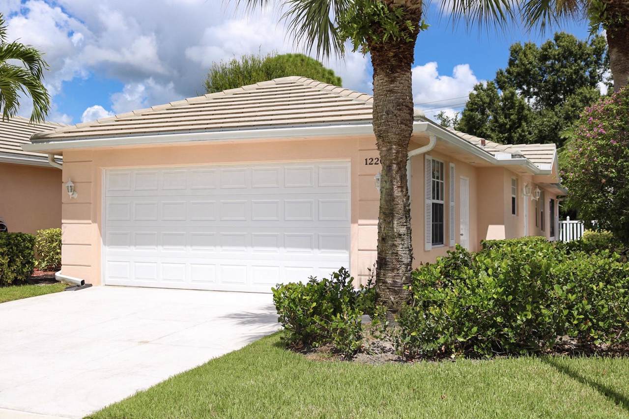 1226 Bentley Circle - Photo 1