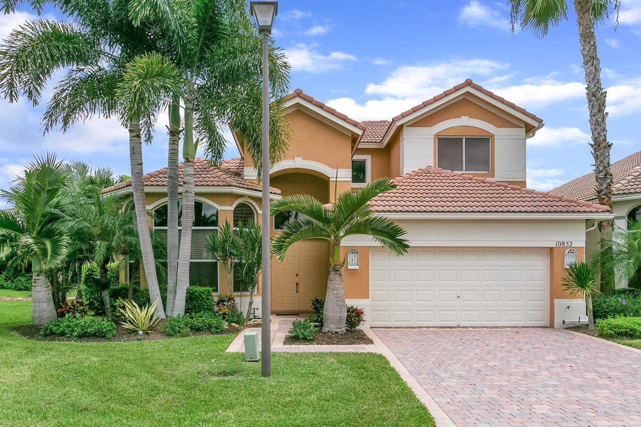 10852 Grande Boulevard - Photo 1