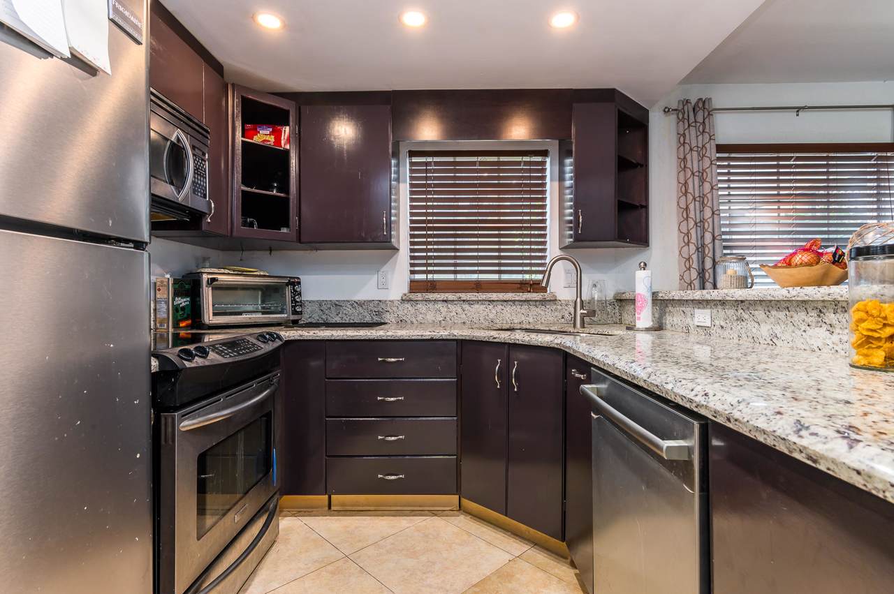 308 10 Avenue - Photo 1