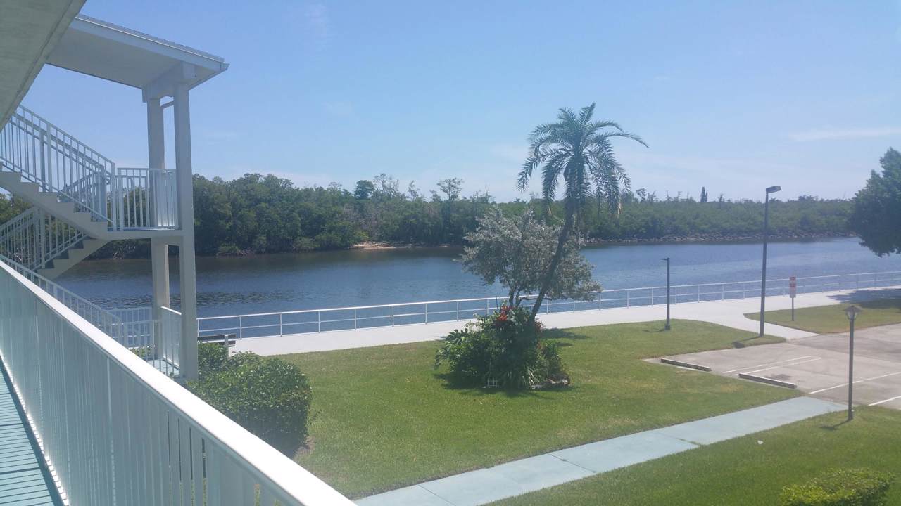 370 Horizons - Photo 1