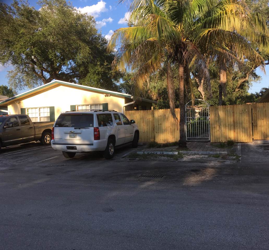 712 14th Avenue - Photo 1