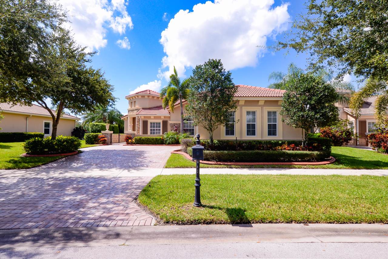 9895 Nuova Way - Photo 1