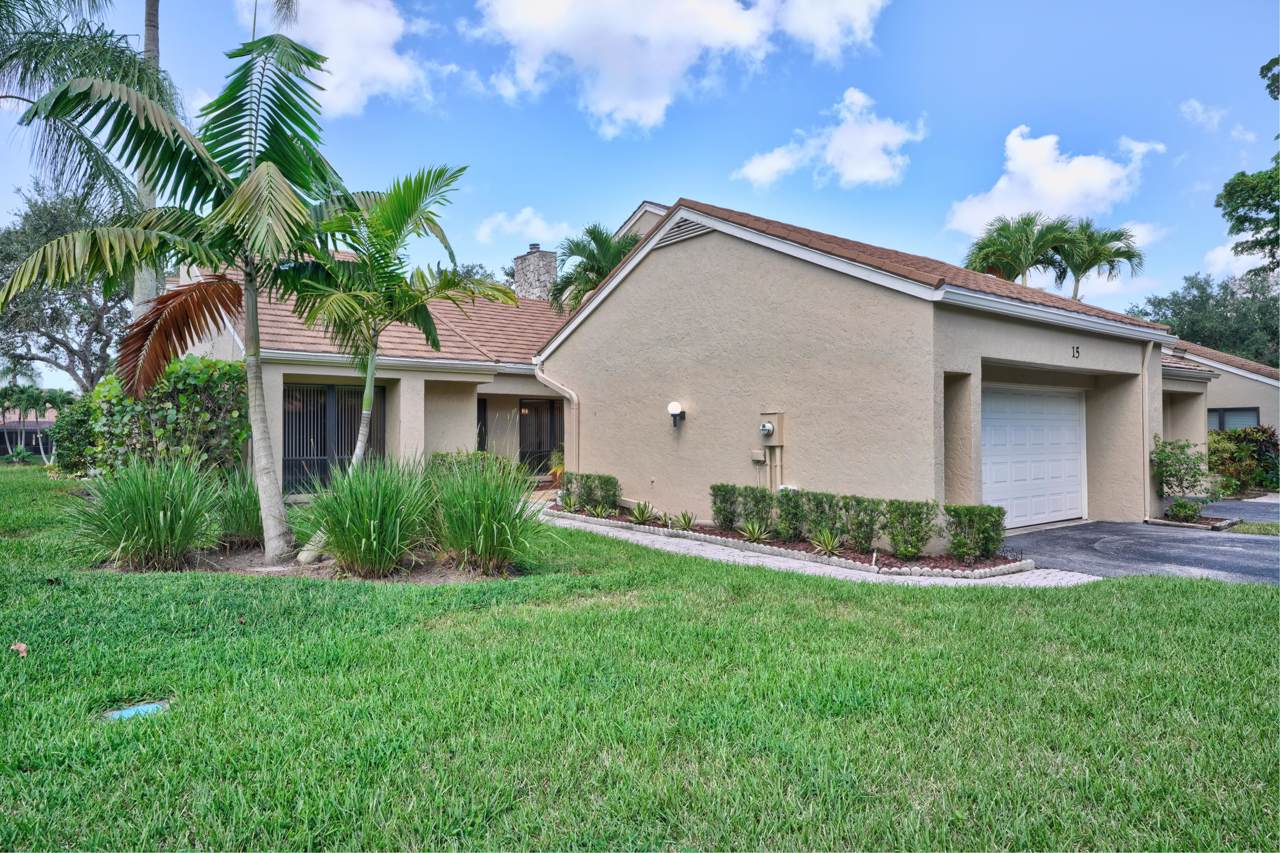 15 Tournament Boulevard - Photo 1