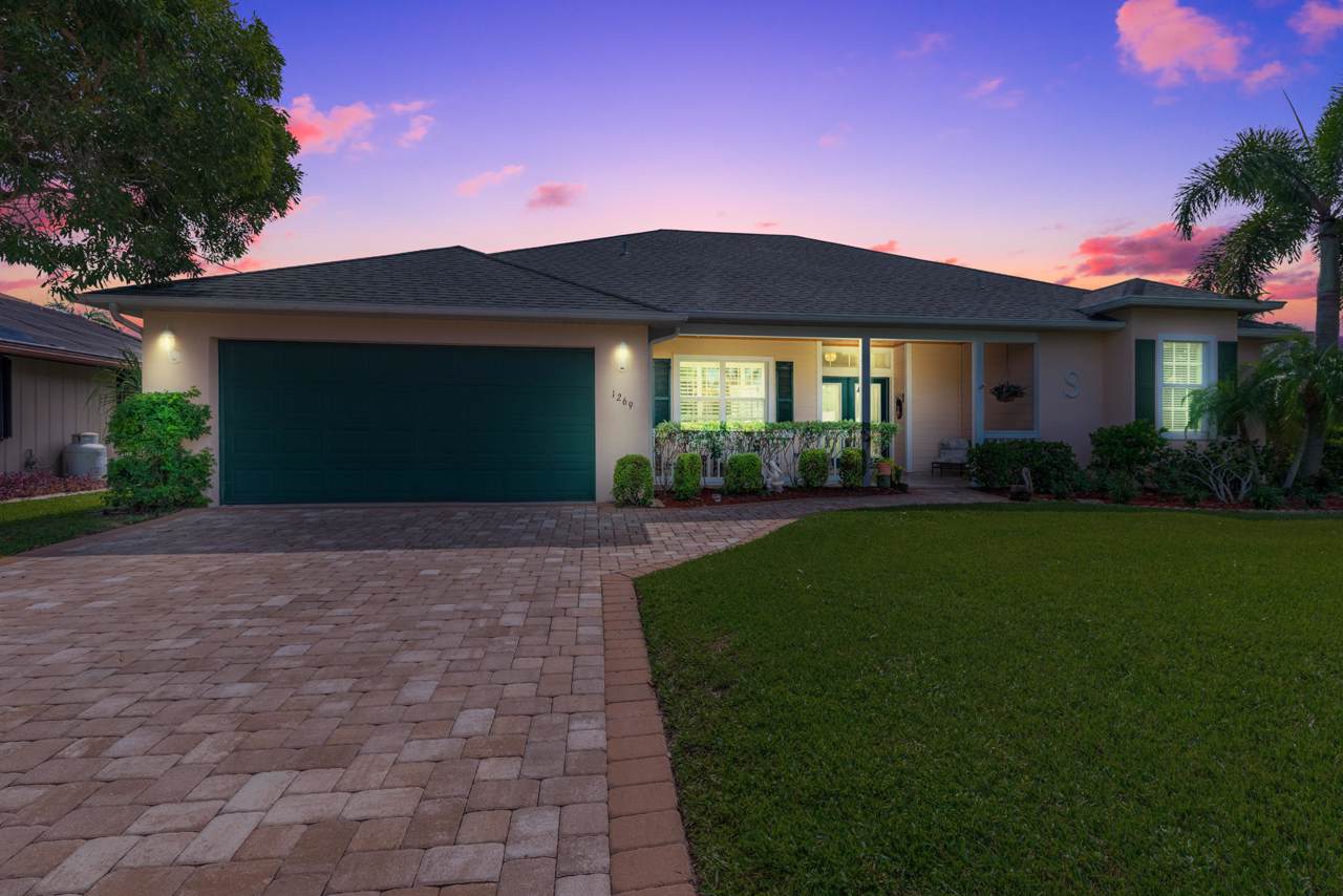 1269 Seahawk Way - Photo 1