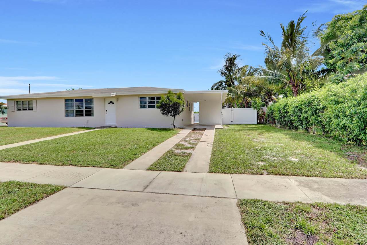 2554 Dorson Way - Photo 1