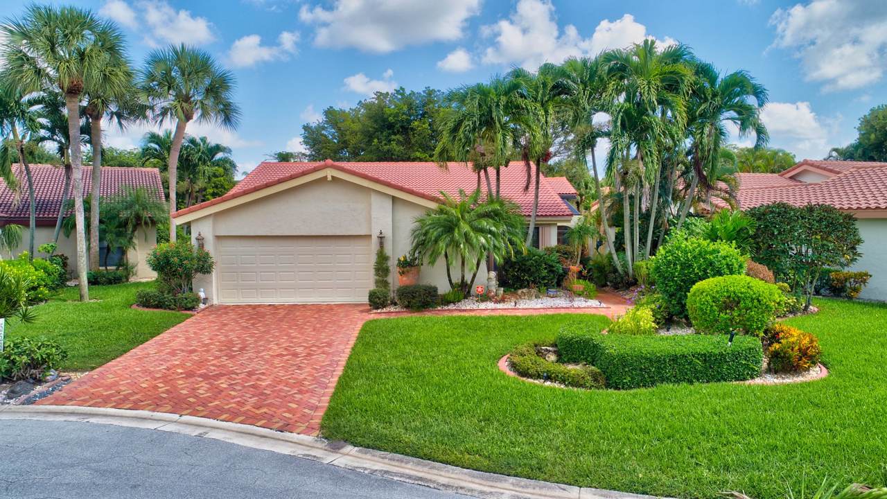 5539 Lakeview Mews Terrace - Photo 1 5539 Lakeview Mews Terrace - Photo 1