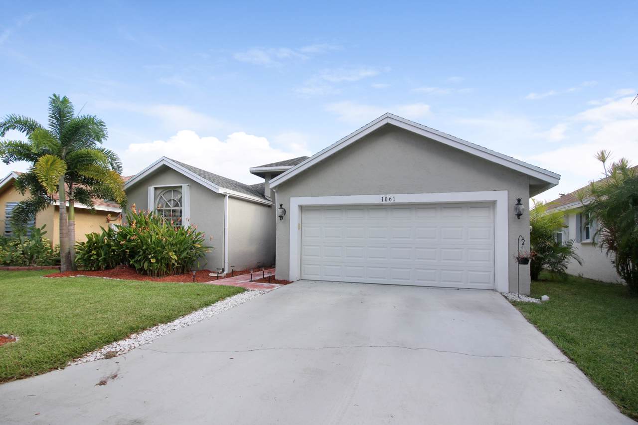 1061 Fairfax Circle - Photo 1