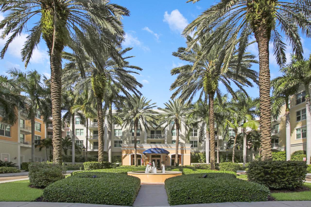 802 Windward Way - Photo 1