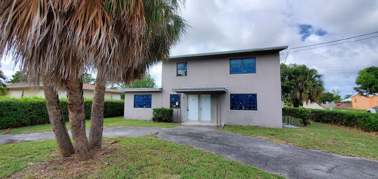 1400 28th Street - Photo 1